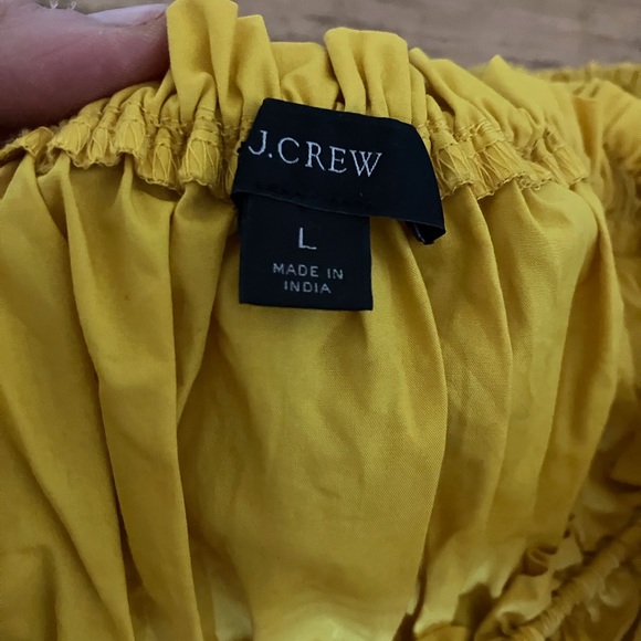 🌼Ruffle Trim Crop Tank 🌼 - Picture 4 of 9